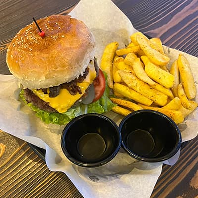 CHEESE BURGER